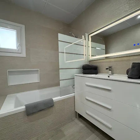 Banus Harbour Apartment Marbella